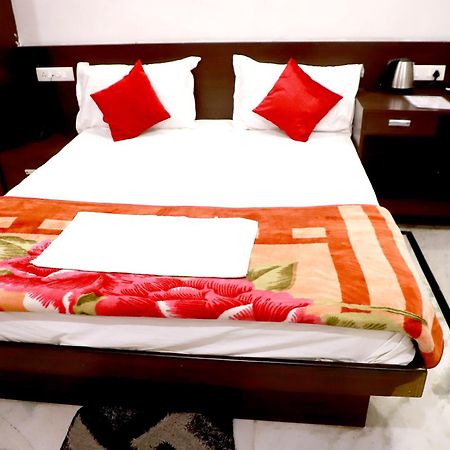 Hotel River View Khagaria Екстериор снимка